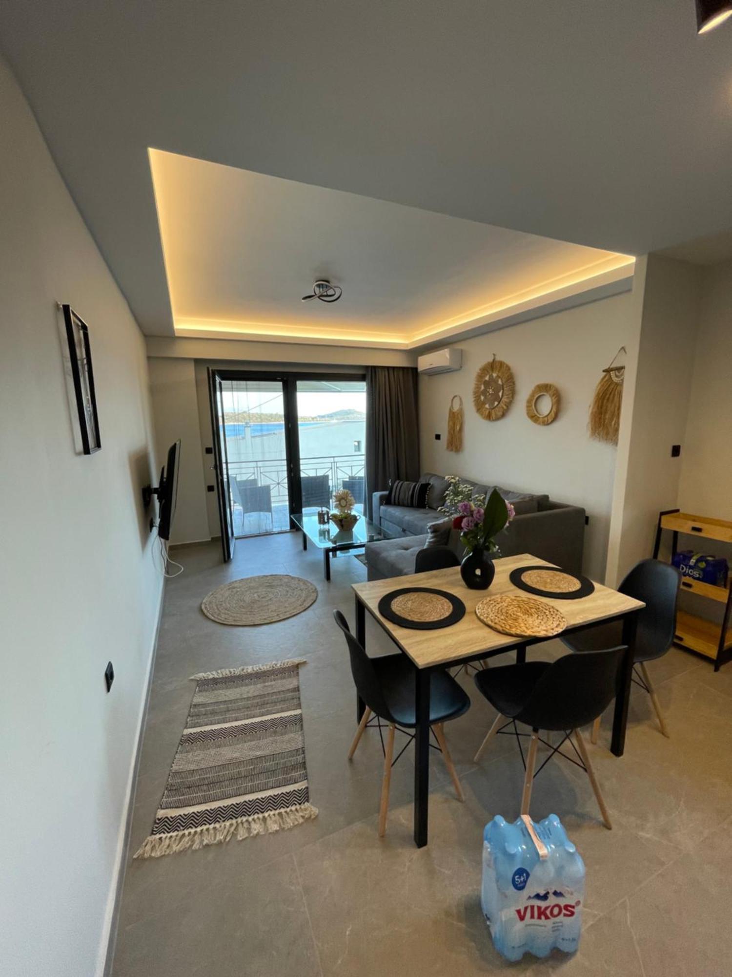 Sailors Apartments Perigiali นีดรี ภายนอก รูปภาพ