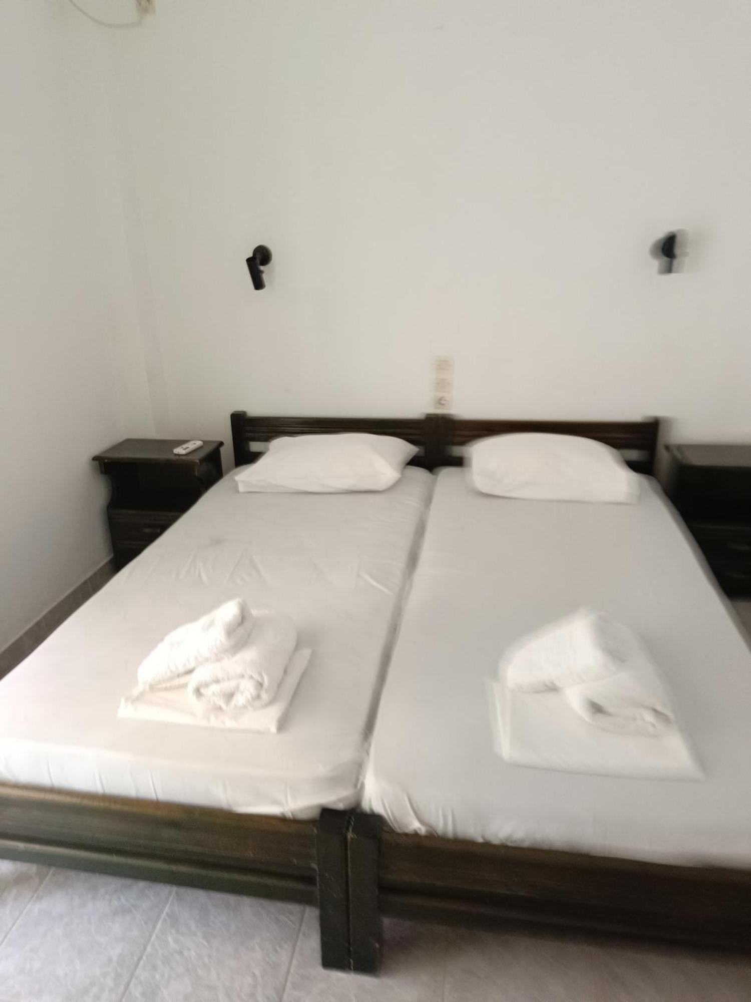Sailors Apartments Perigiali นีดรี ภายนอก รูปภาพ