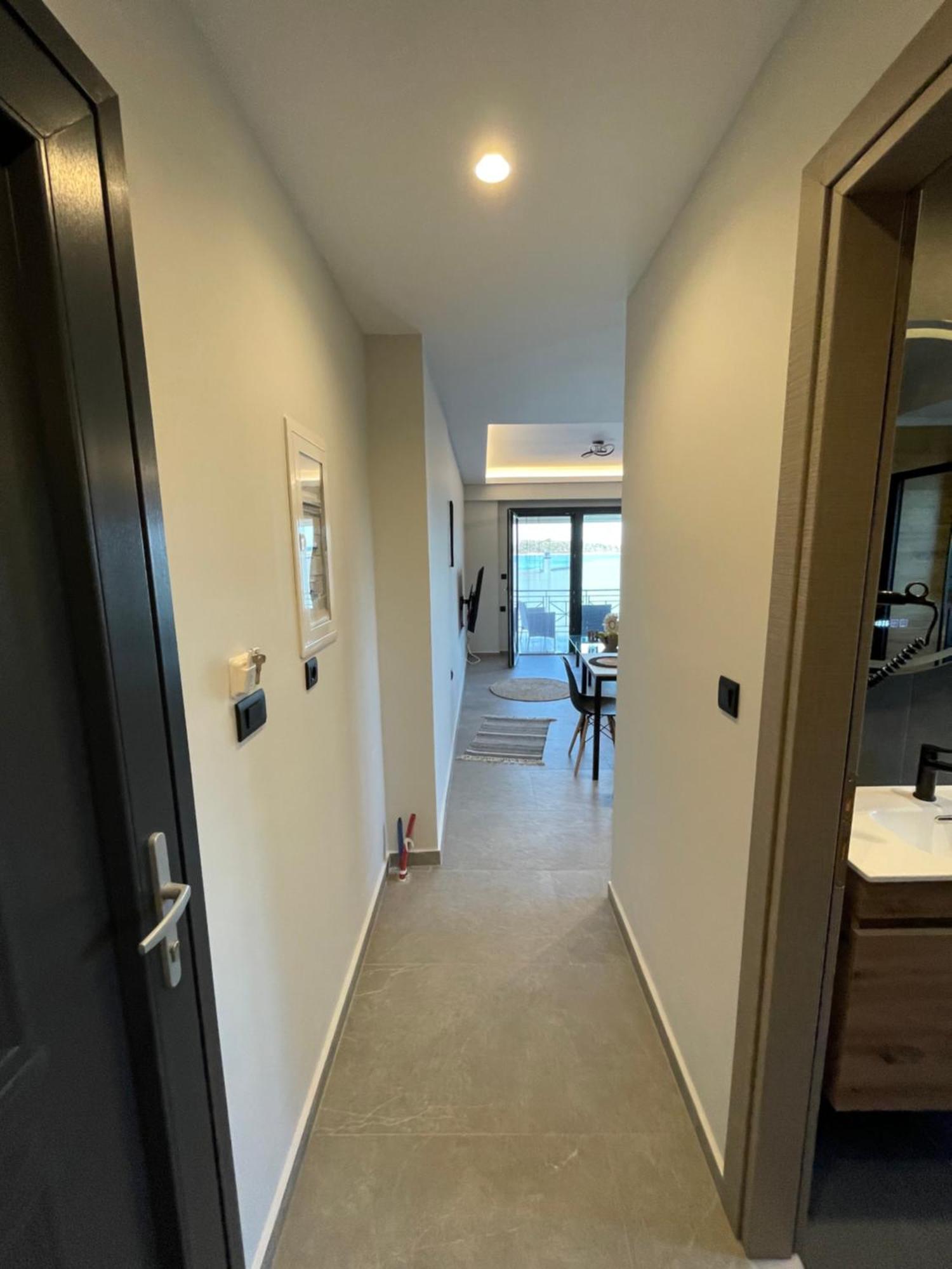 Sailors Apartments Perigiali นีดรี ภายนอก รูปภาพ