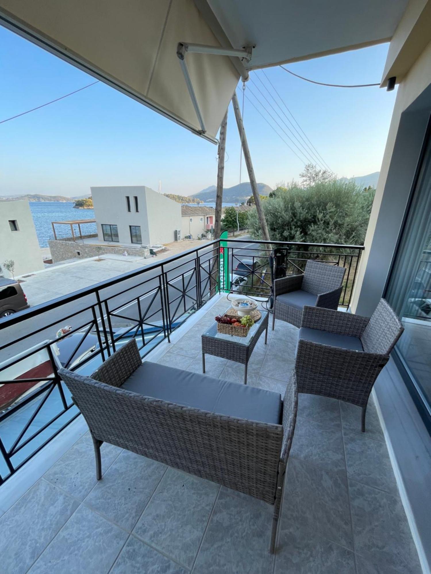 Sailors Apartments Perigiali นีดรี ภายนอก รูปภาพ