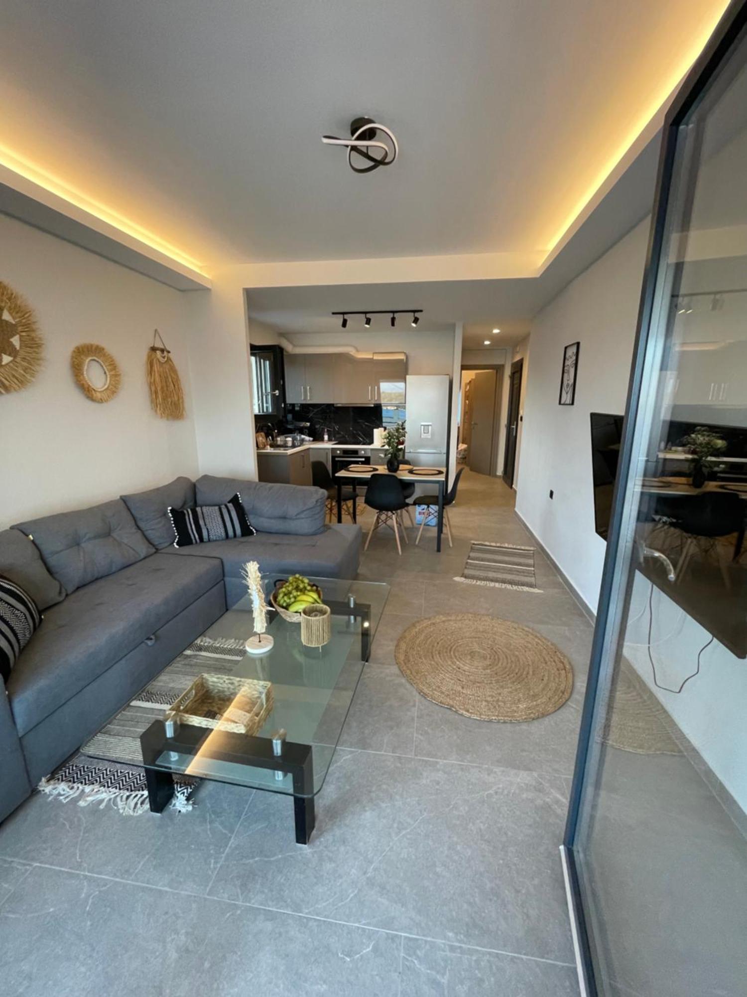 Sailors Apartments Perigiali นีดรี ภายนอก รูปภาพ