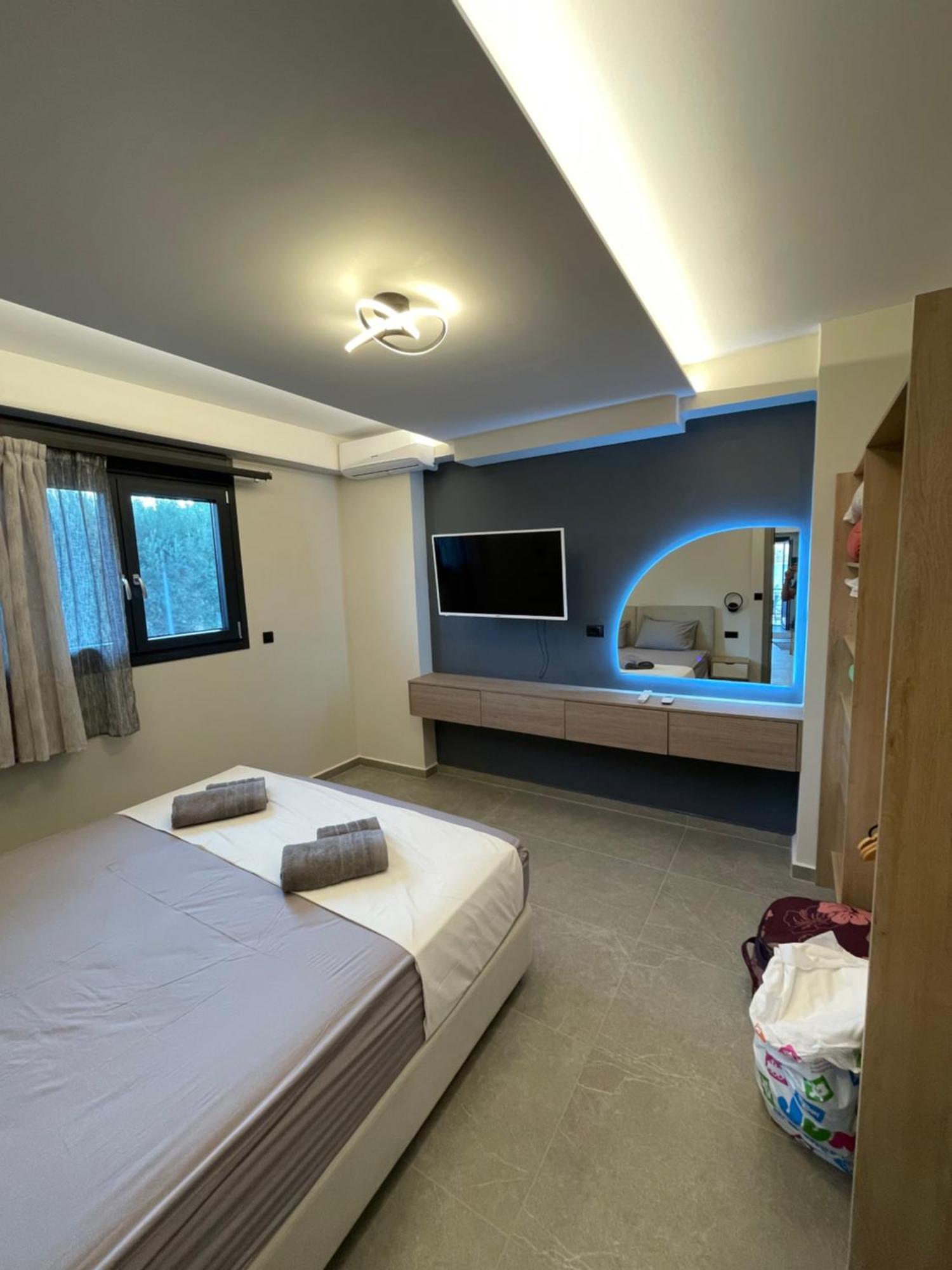 Sailors Apartments Perigiali นีดรี ภายนอก รูปภาพ