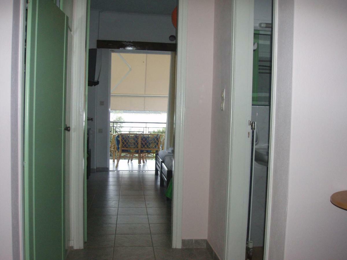 Sailors Apartments Perigiali นีดรี ภายนอก รูปภาพ