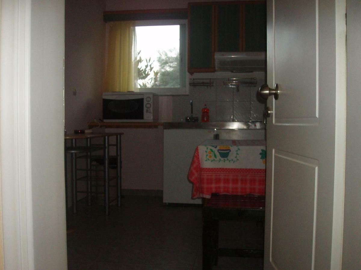 Sailors Apartments Perigiali นีดรี ภายนอก รูปภาพ